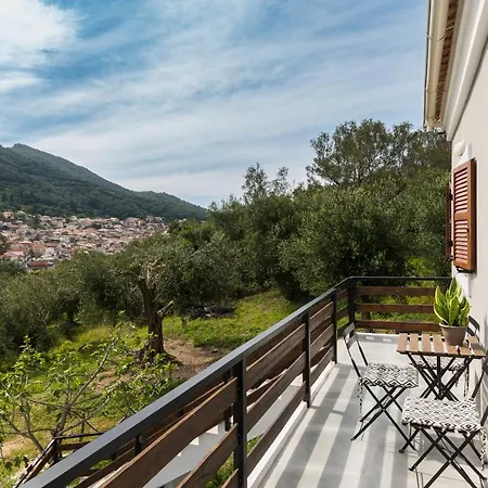 Eloise Apartments Agios Matthaios  Exterior photo
